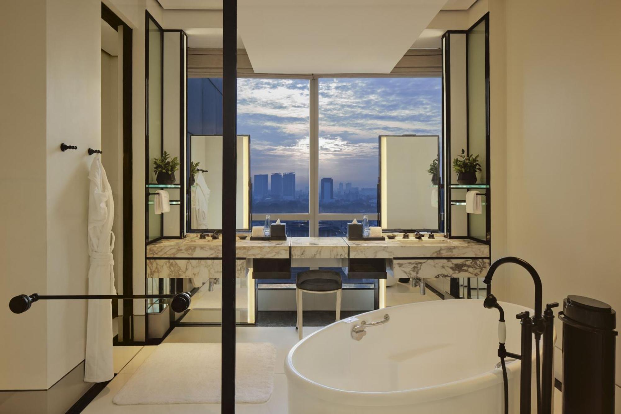 Keraton At The Plaza, Part Of The Unbound Collection By Hyatt Hotell Jakarta Eksteriør bilde
