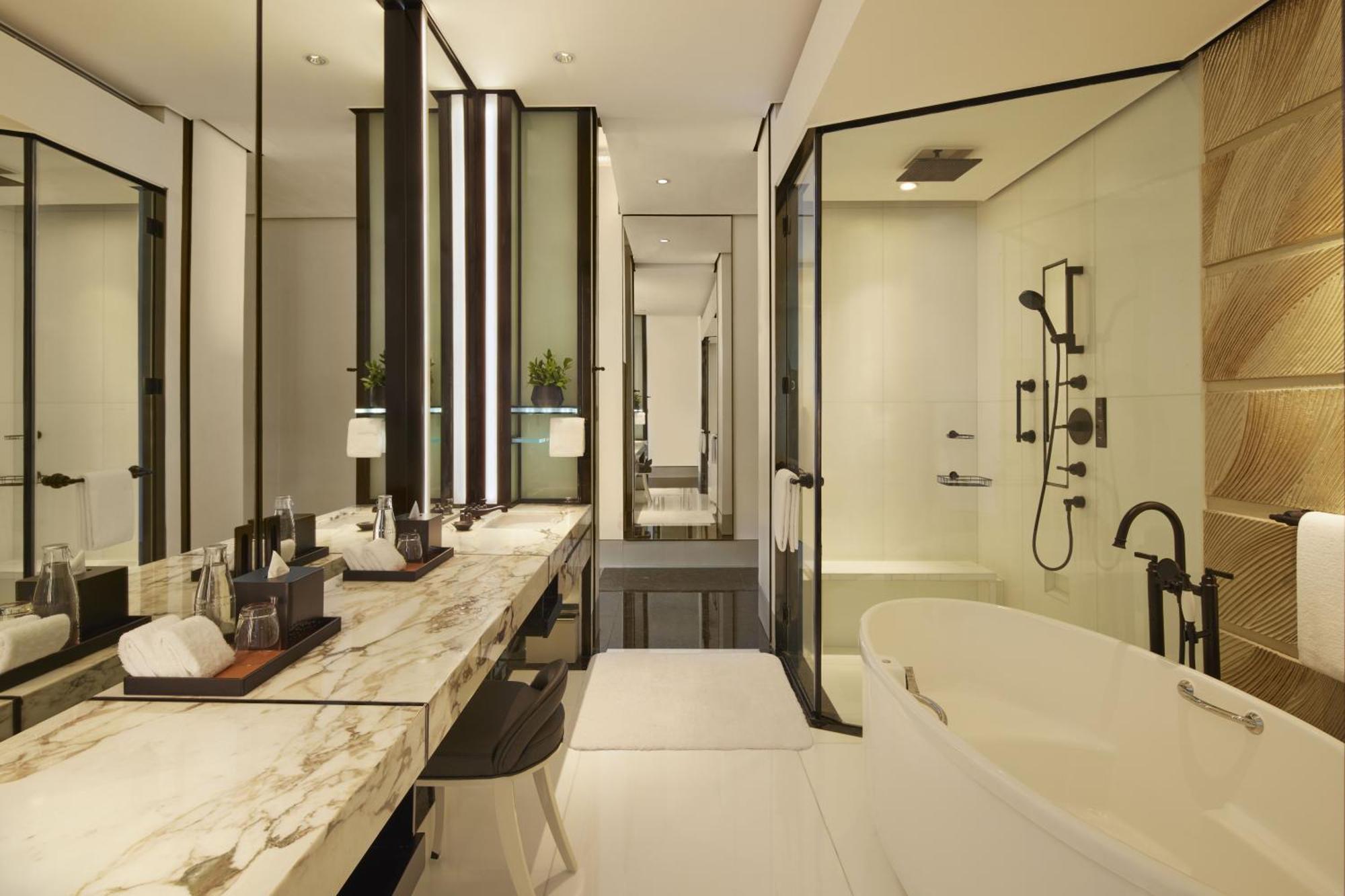 Keraton At The Plaza, Part Of The Unbound Collection By Hyatt Hotell Jakarta Eksteriør bilde