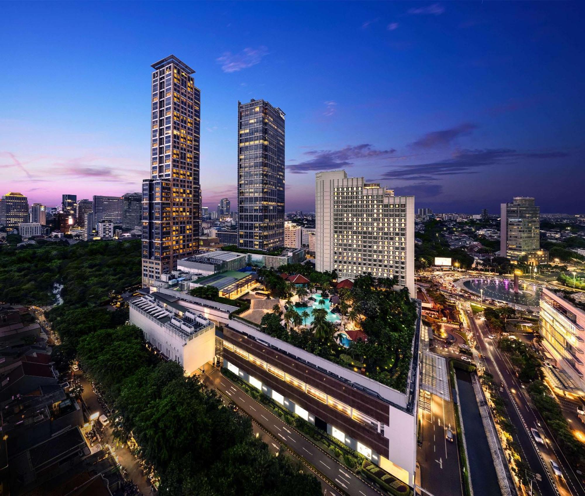 Keraton At The Plaza, Part Of The Unbound Collection By Hyatt Hotell Jakarta Eksteriør bilde